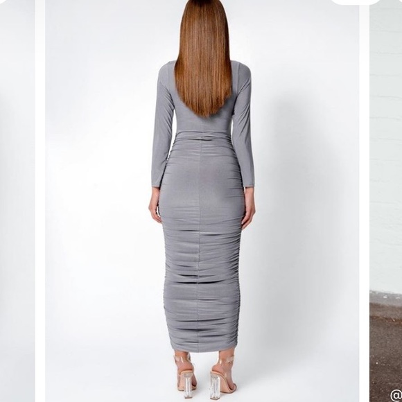 🚫SOLD🚫 Long Sleeve Ruched Maxi Long Dress - Picture 6 of 7